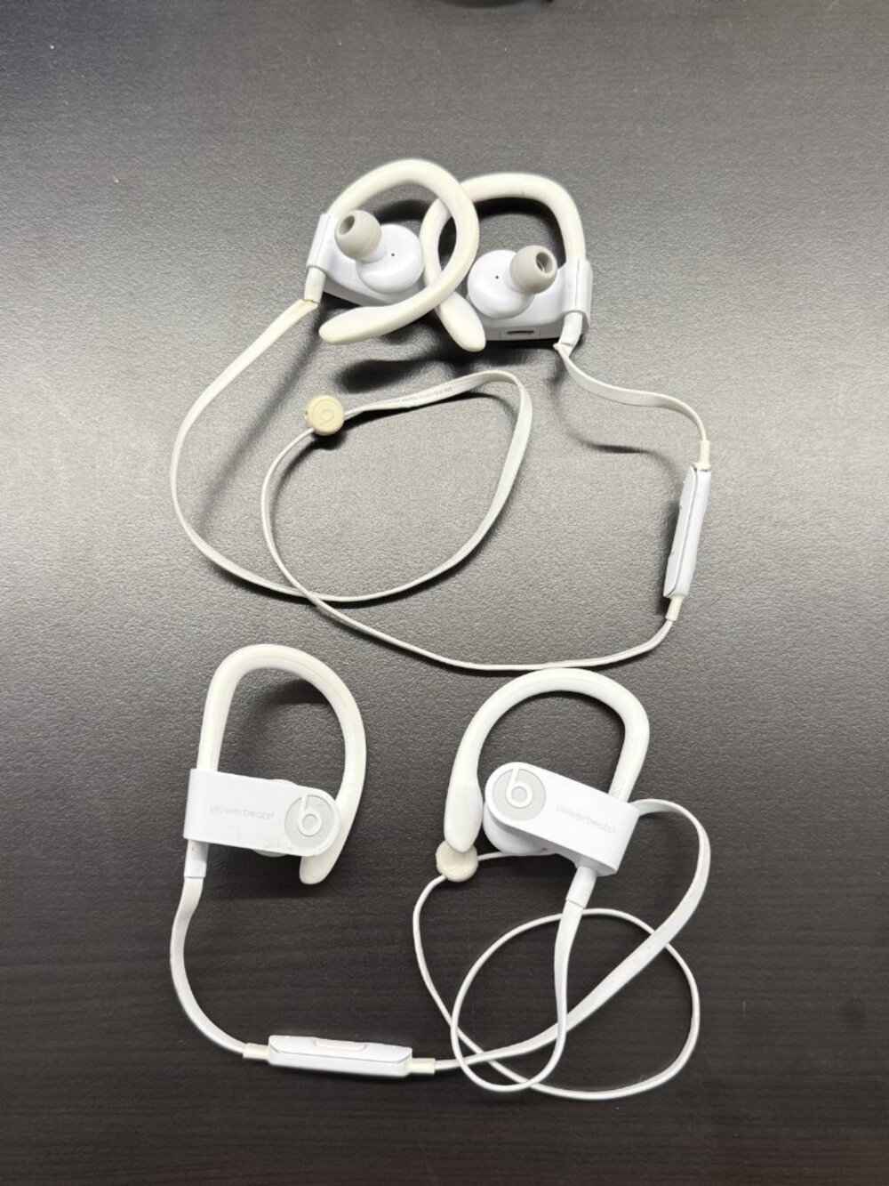 Lot of 2: Beats by Dr. Dre Powerbeats 3 Wireless Headphones White READ TESTED
